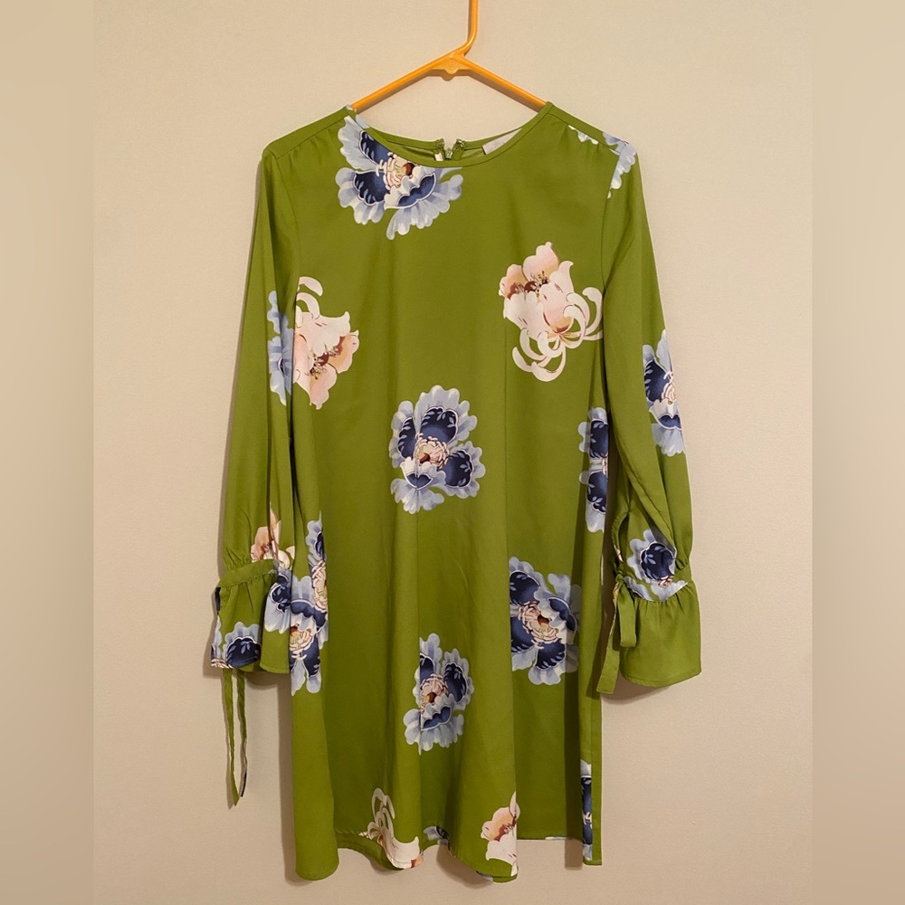 LOFT Green Floral Dress with Sleeve Ties